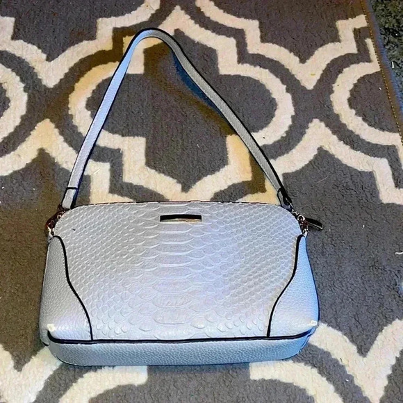 SUO•NY Handbags - Suo•nv Purse